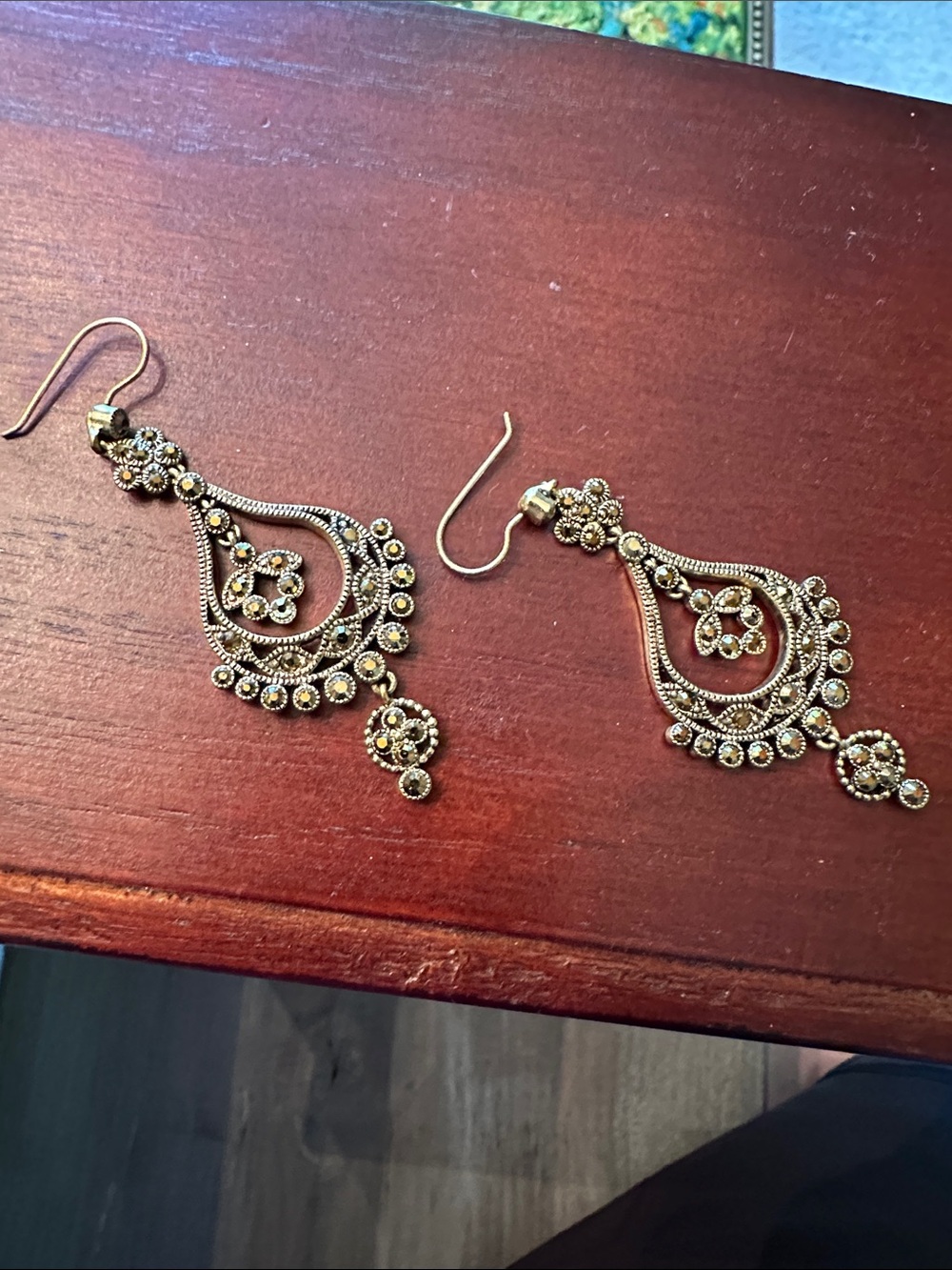 Gold-Tone Filigree Drop Earrings - Elegant Women's Jewelry